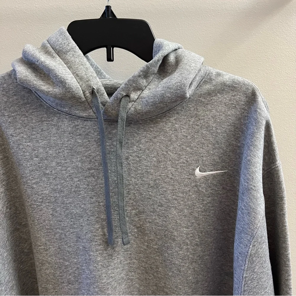 Nike Men's Sportswear Club Fleece
Hoodie Gray Size XXL - Picture 4 of 10